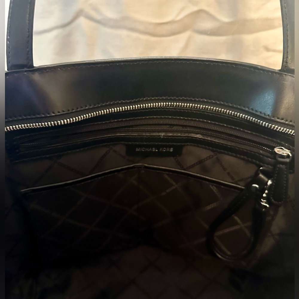 Michael Kors Black Pebbled Leather Tote with Signature Tag - Picture 5 of 10